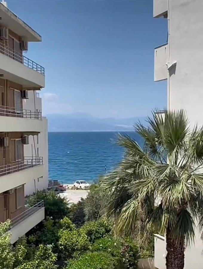 Agora Luxury Apartment 3 Лоутраки Экстерьер фото